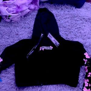 black cropped hoodie